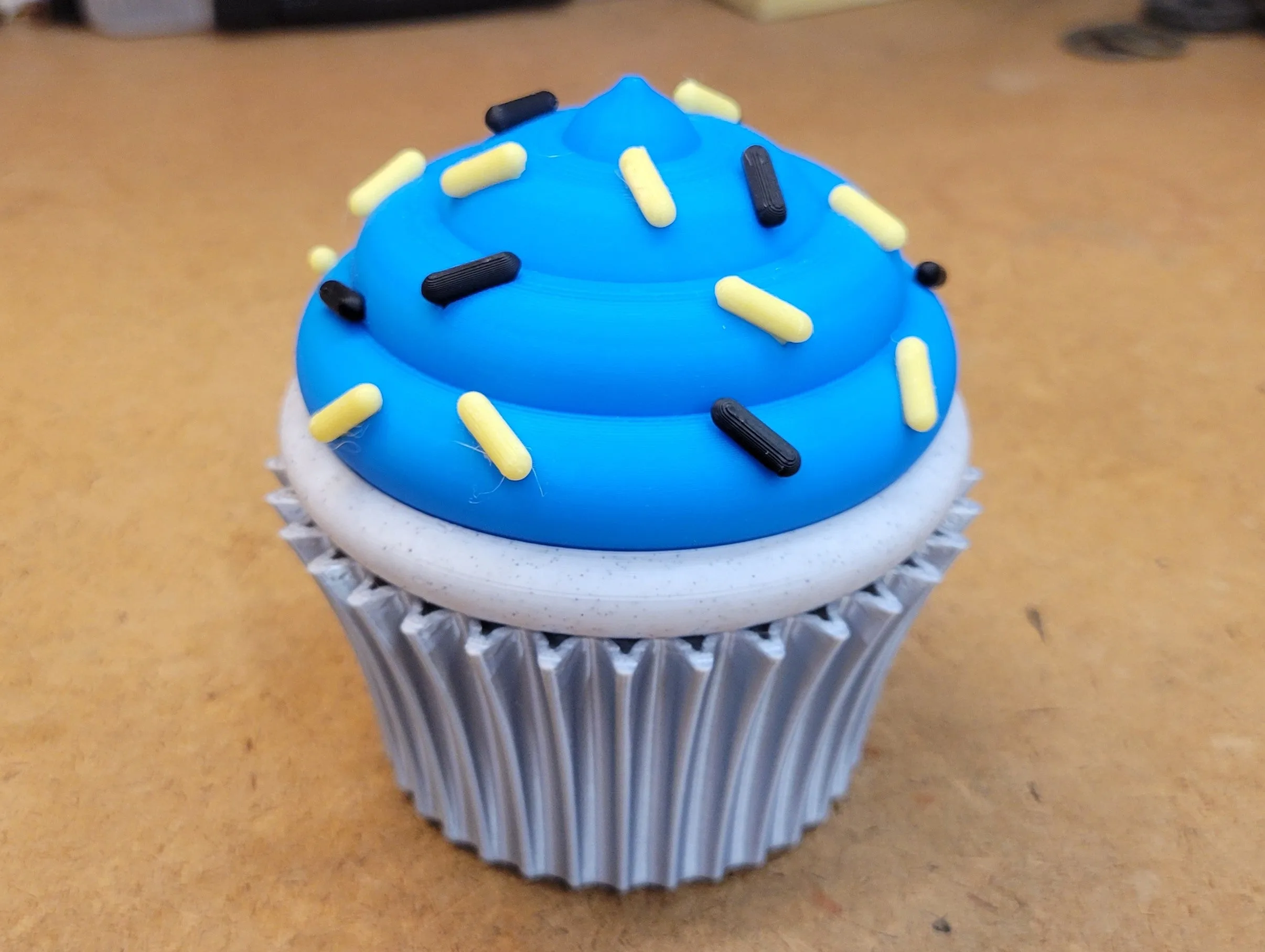 Cup Cake Container - Two Part Storage
