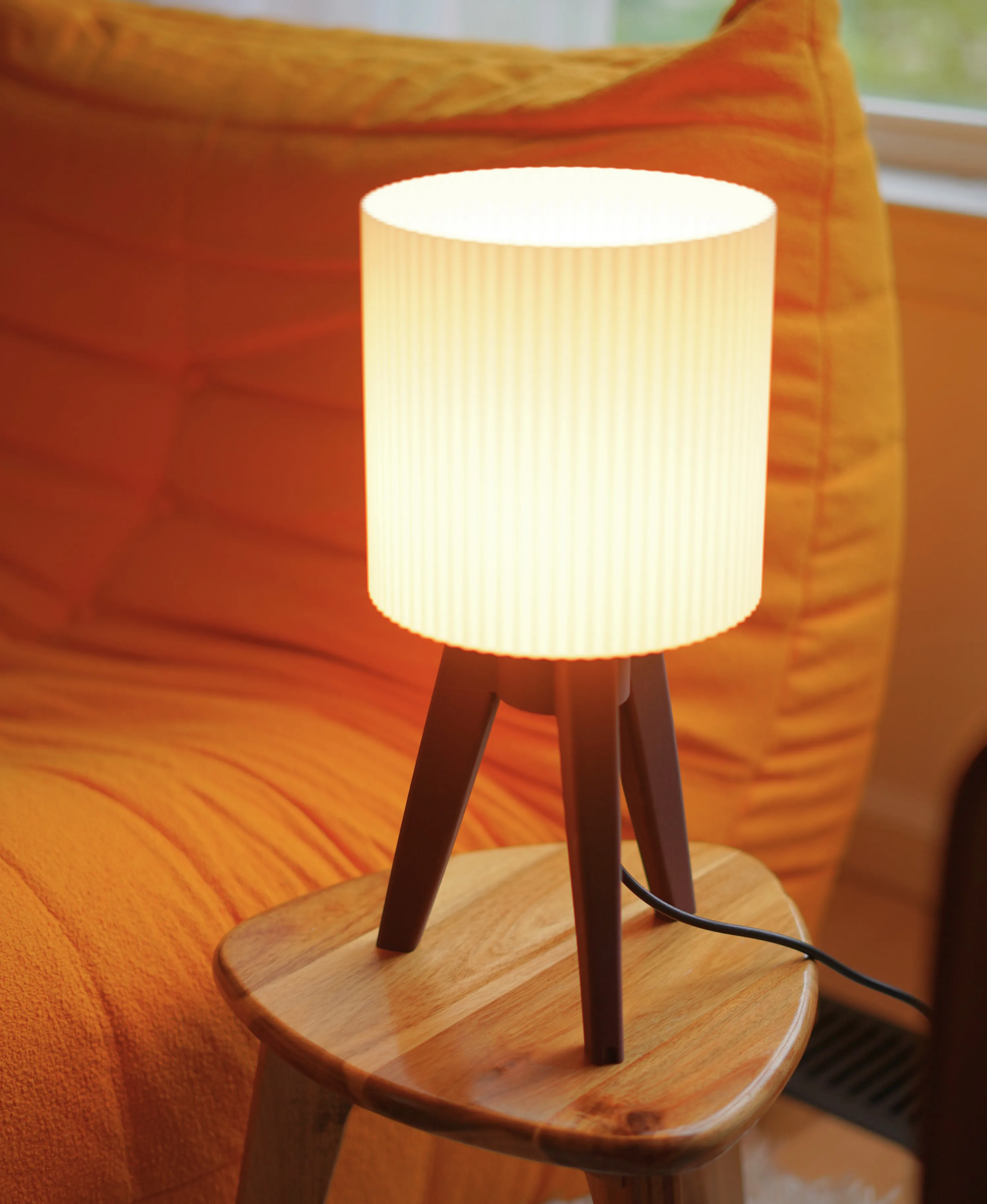 Elowen Lamp