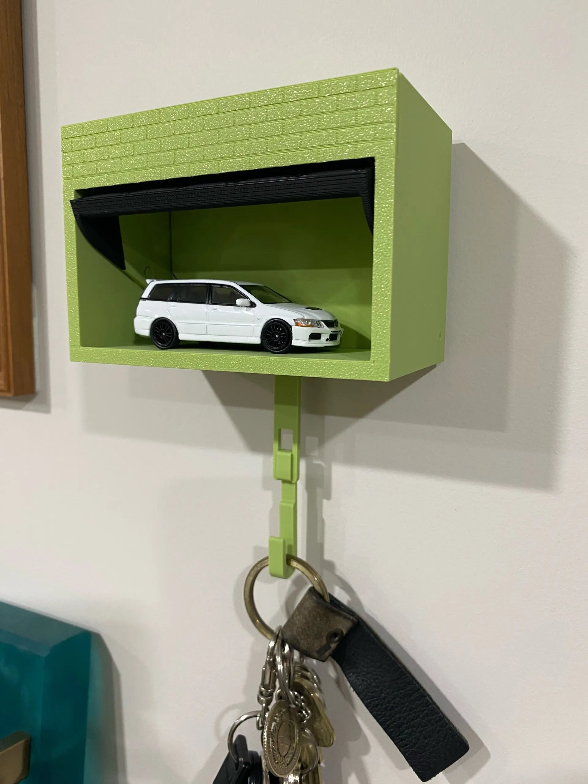 Miniature Car Garage Key Holder with 1:64 Scale Model – Wall Mount with Opening Garage Door (With Hot Wheels Car)