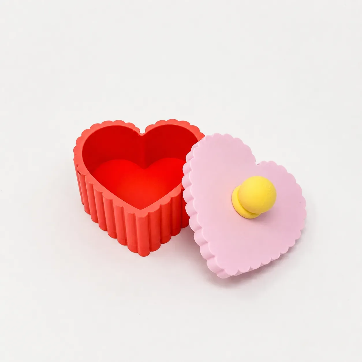Retro Pleated Heart Jewelry Box