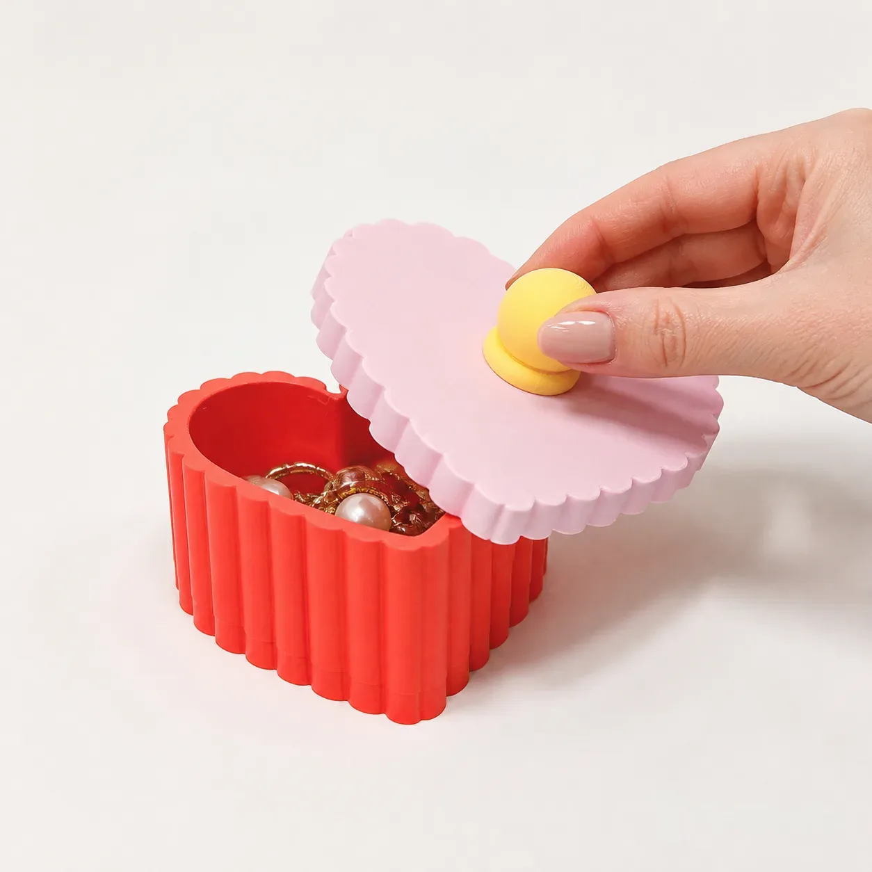Retro Pleated Heart Jewelry Box
