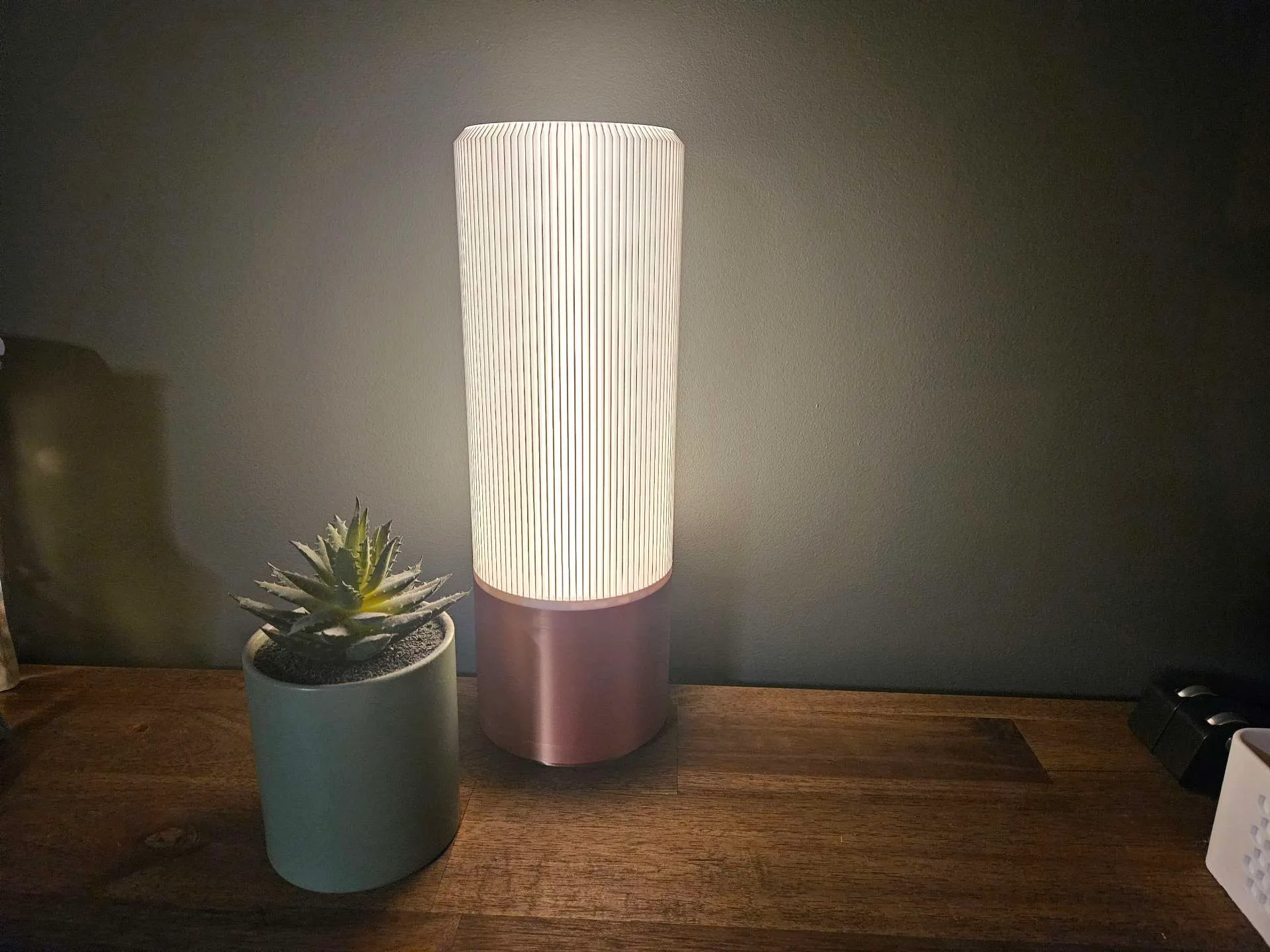 Ribbora Smart Table Lamp - App Controlled (16M Colours)